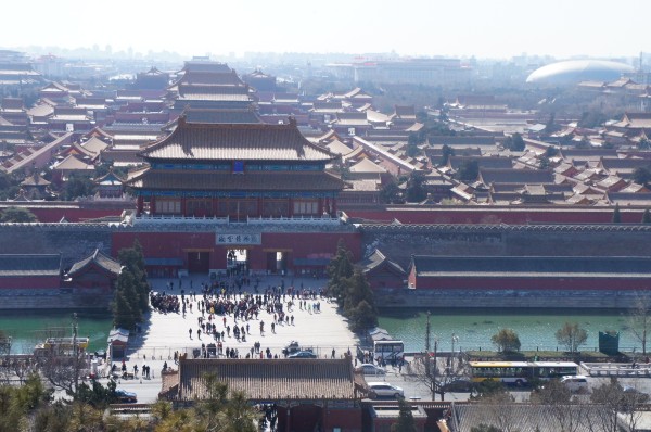 Behind the Forbidden City is Jingshan Park. It offers a fabulous view of how huge the Forbidden City is...9,999 rooms total before a fire destroyed some of them